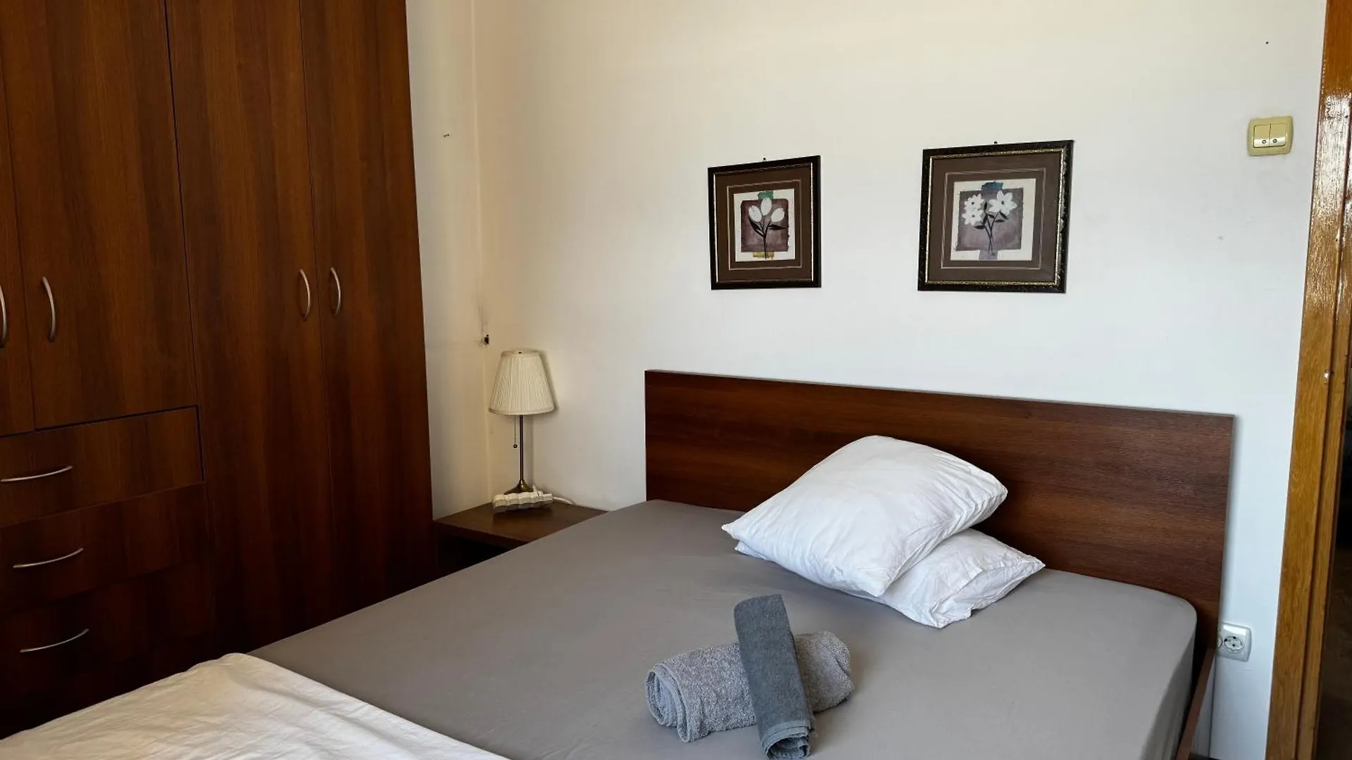 Palace Of Parliament 3 Rooms By Chr Luxury Property Bucharest 0*,