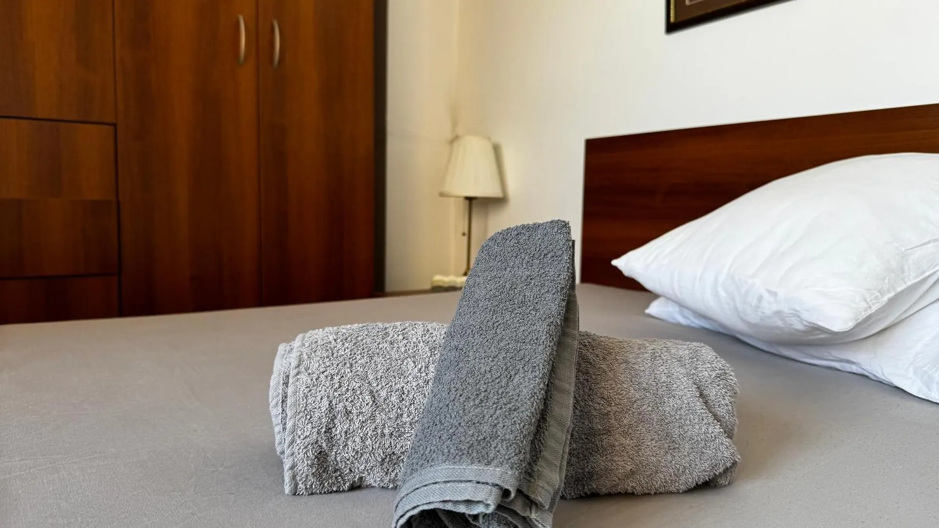 Palace Of Parliament 3 Rooms By Chr Luxury Property Bucharest Romania
